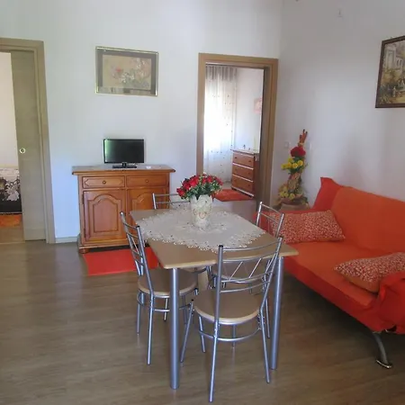 La Rosa Di Paestum